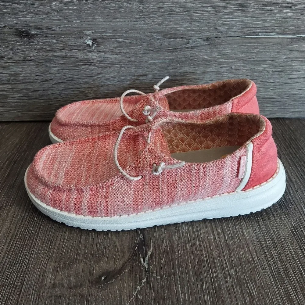 EUC Hey Dude Wendy Stretch Coral Pearl Moccasin 3Y